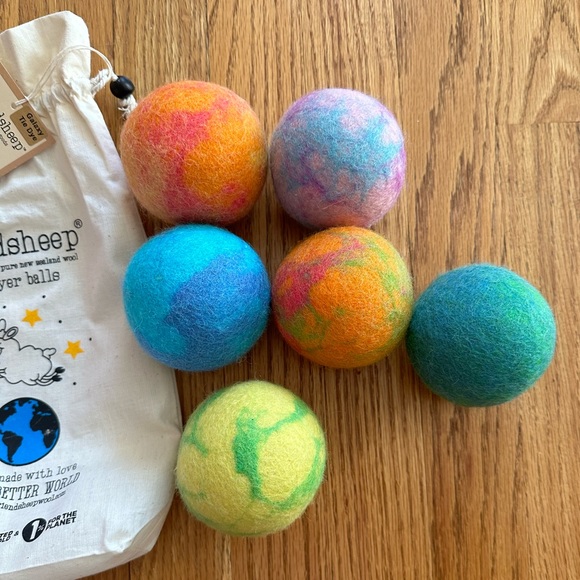 NWT Friendsheep 100% wool eco dryer balls - galaxy tie dye - Picture 2 of 6